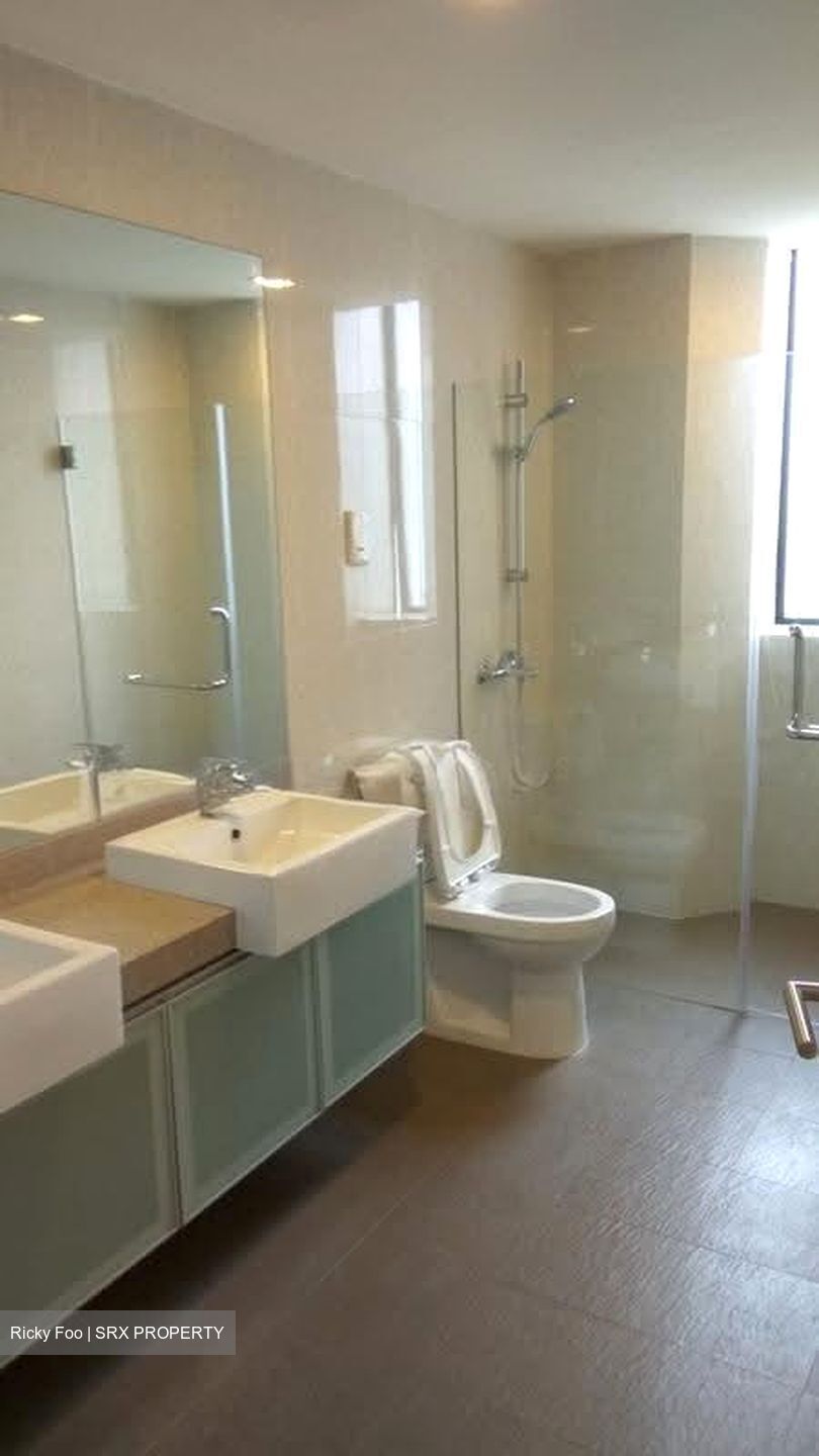 Beverly Hill (D10), Condominium #637822061